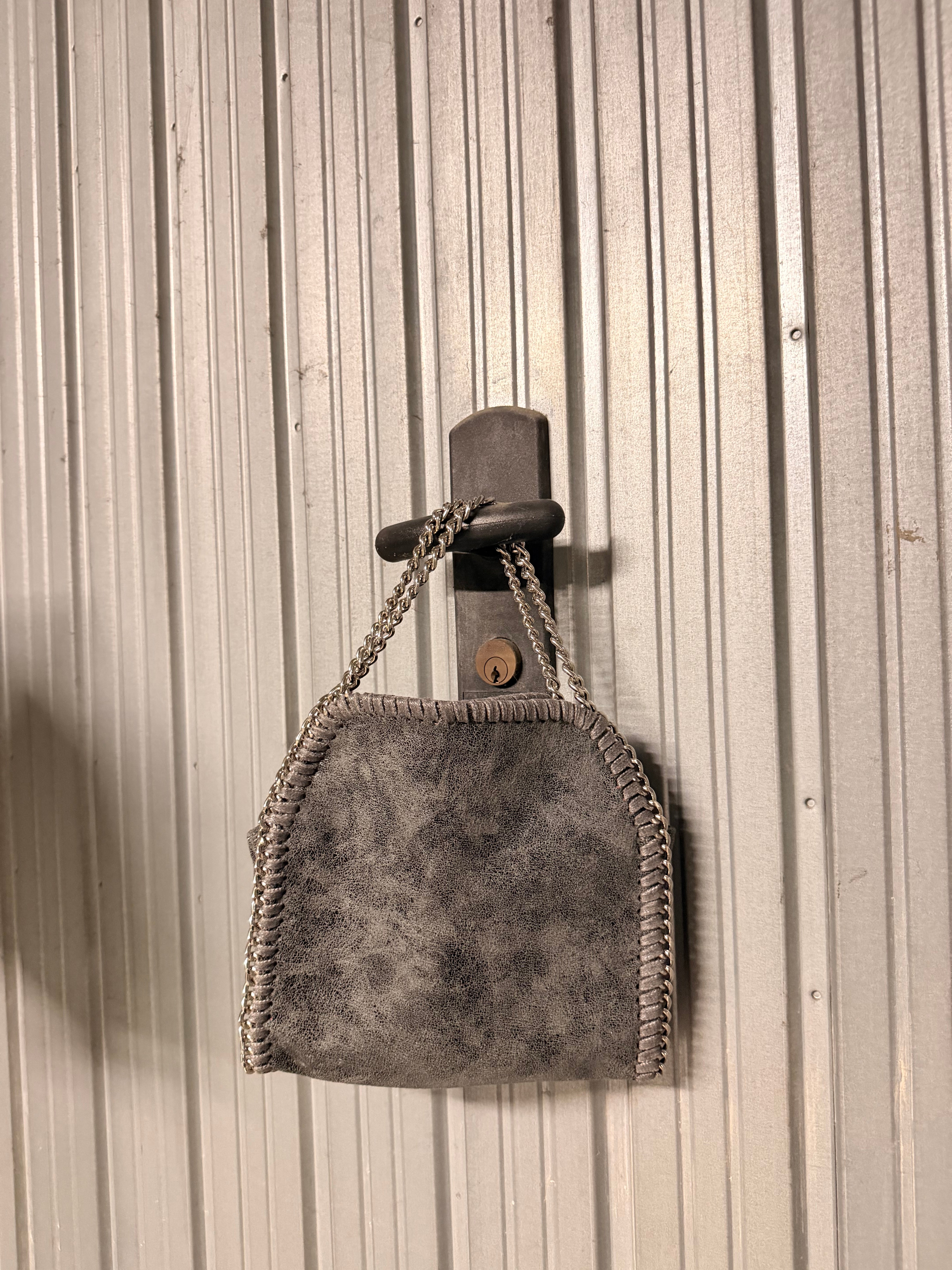 Smoky Grey 20cm