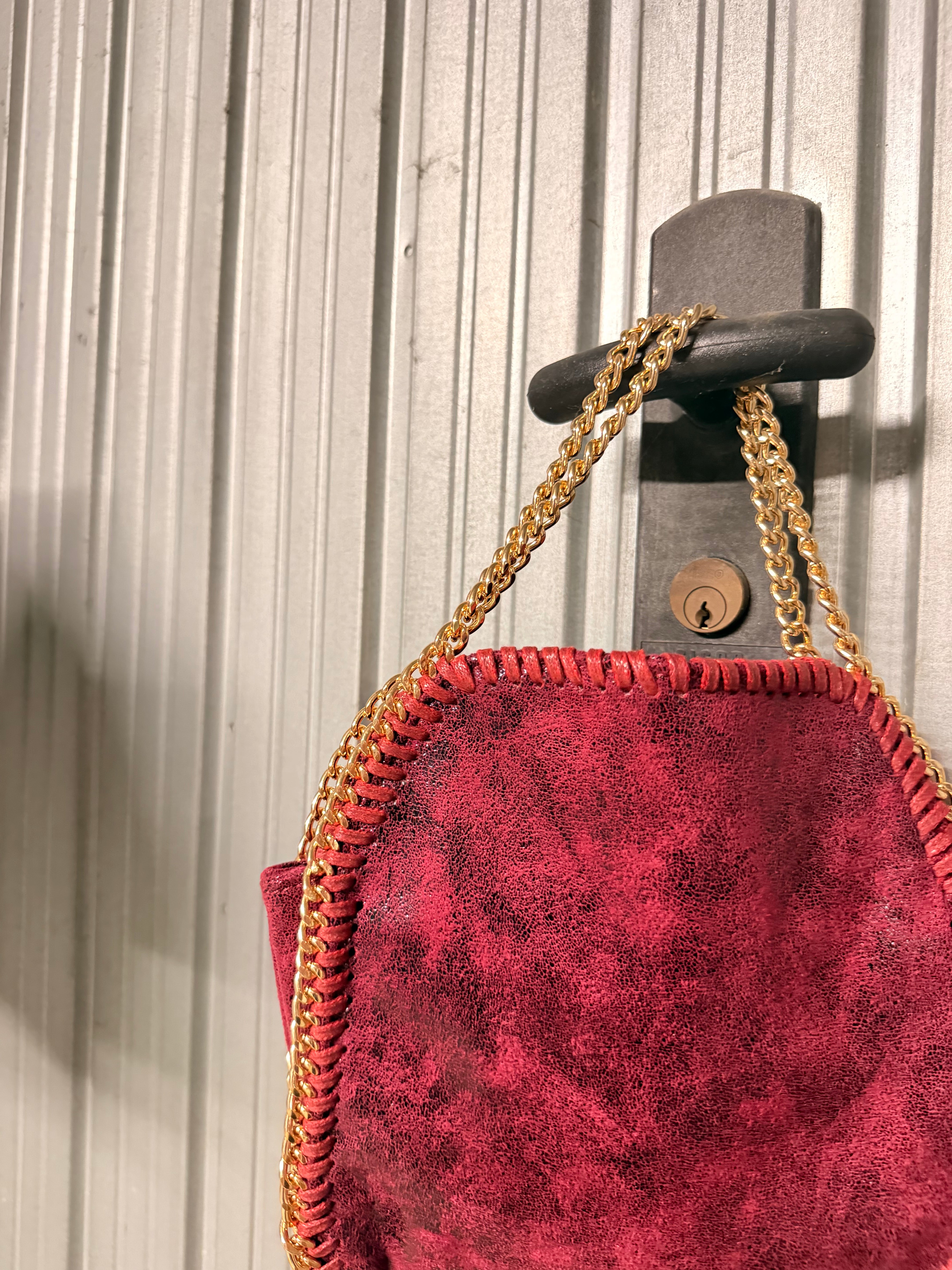 Burgundy Gold 20cm