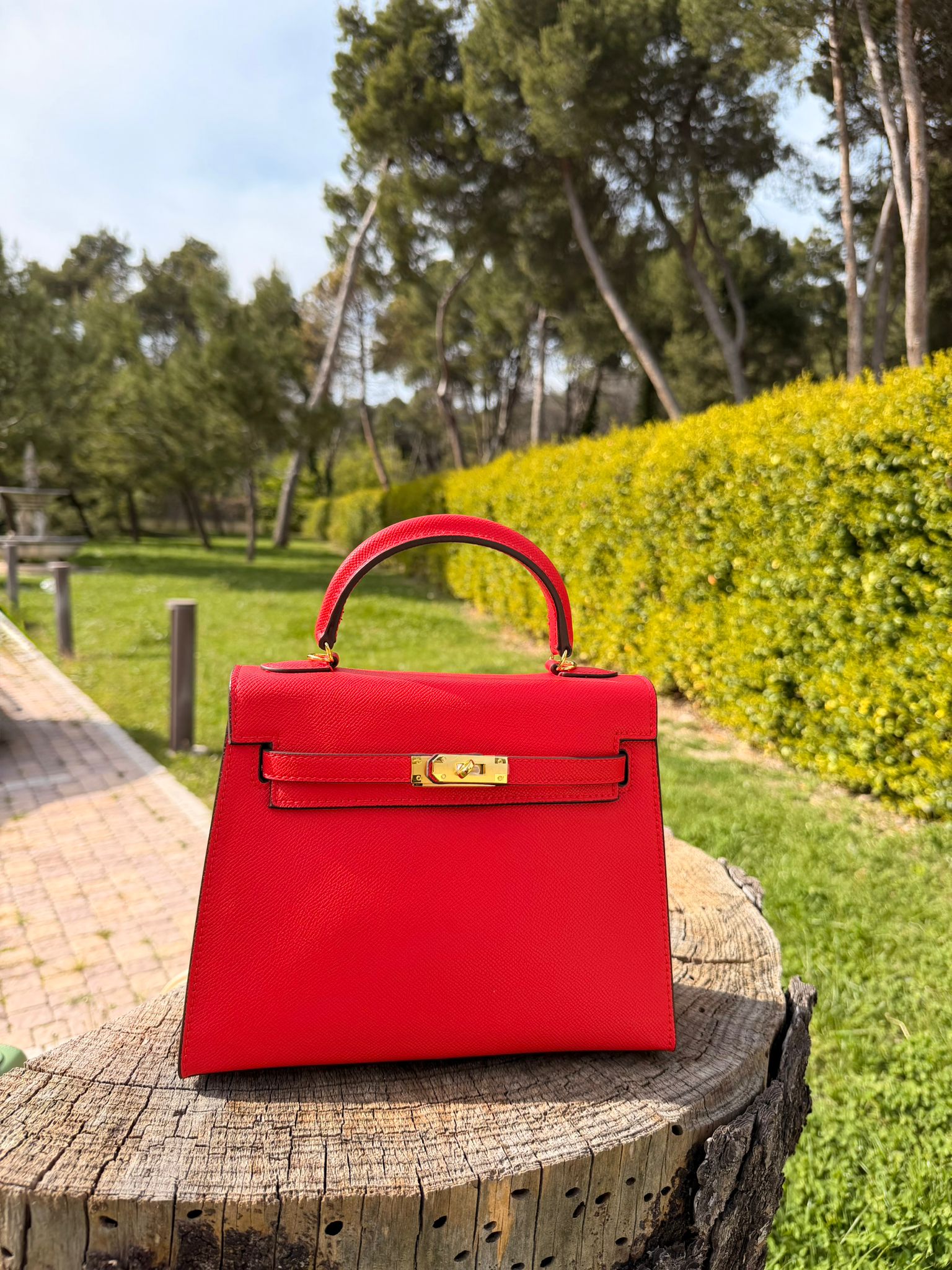 KENNEDY 25 SCARLET