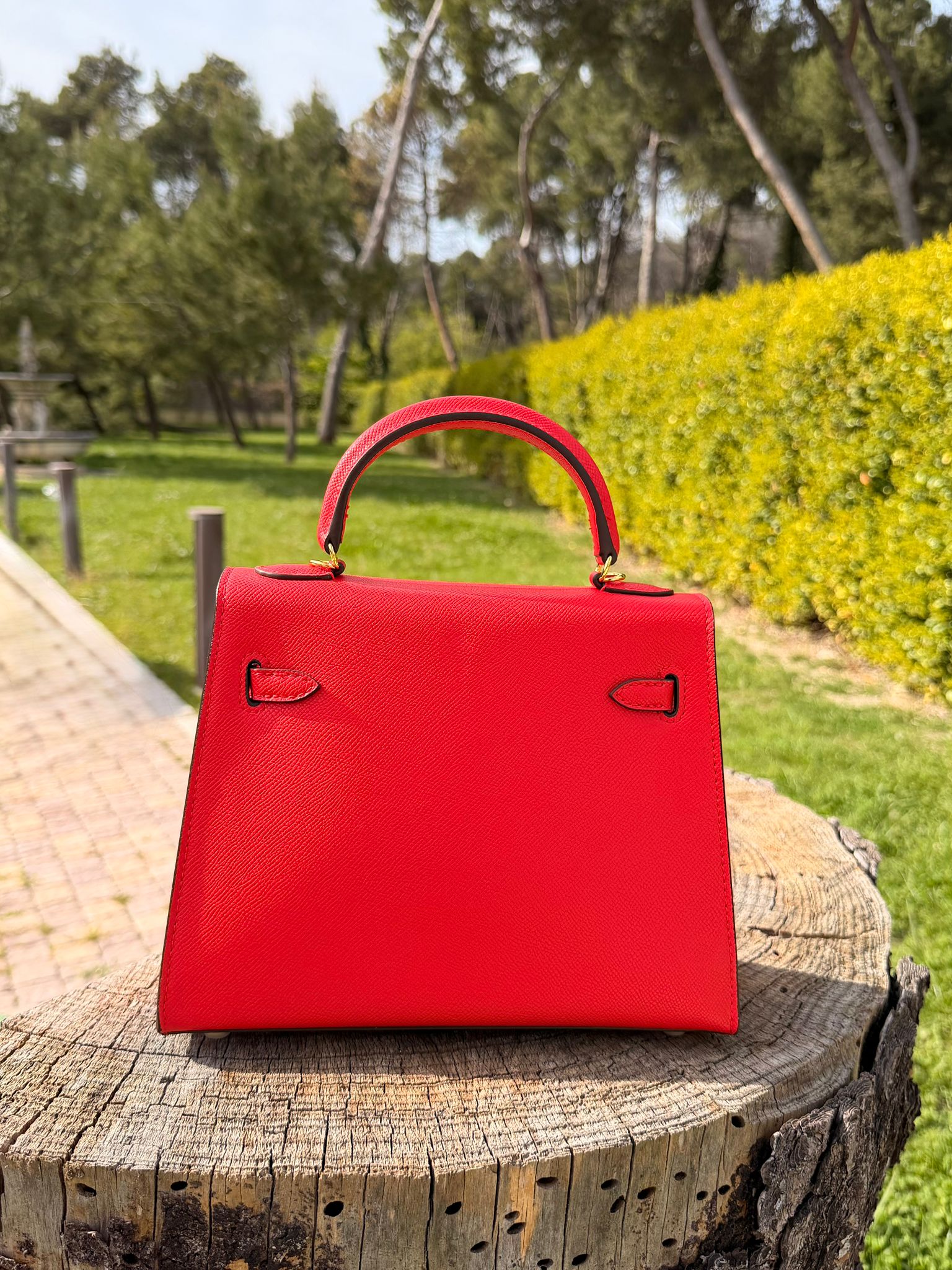 KENNEDY 25 SCARLET